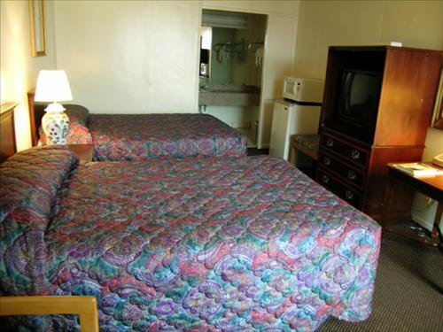 Sunshine Inn & Suites Virginia Beach Phòng bức ảnh